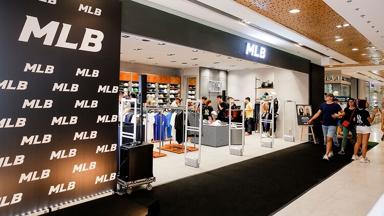 mua giày MLB chính hãng tại cửa hàng