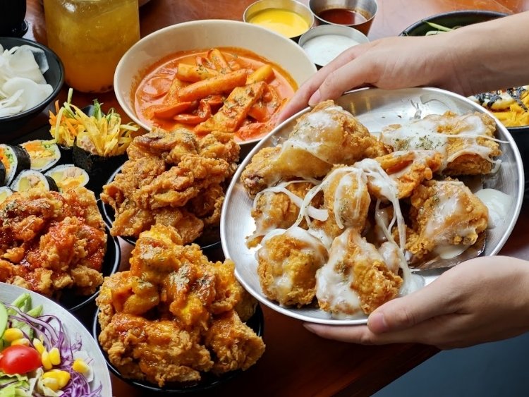 quán gà rán Hàn Quốc - Tê Tê Chicken