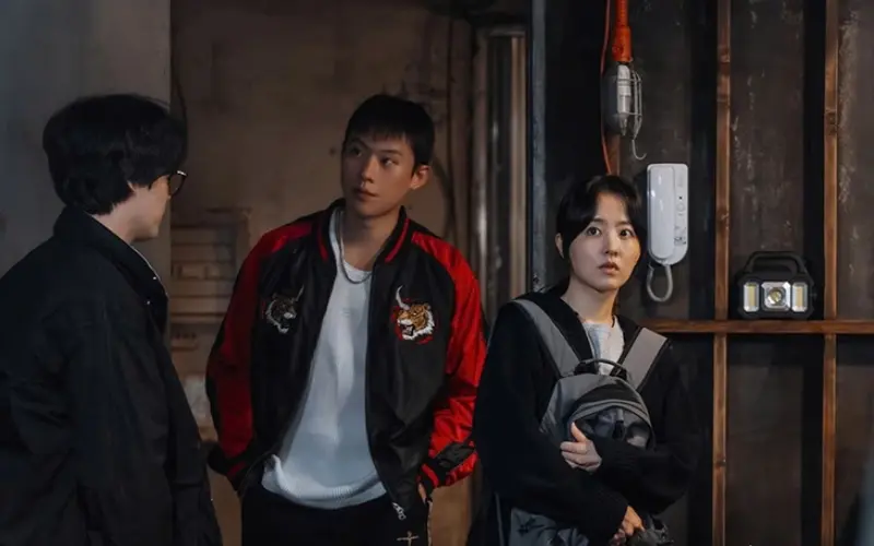 Gold land (Park Bo Young, Lee Hyun Wook)