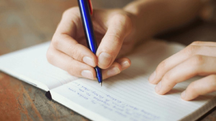 Khai bút đầu xuân