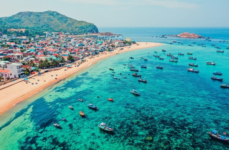 Làng chài Nhơn Hải