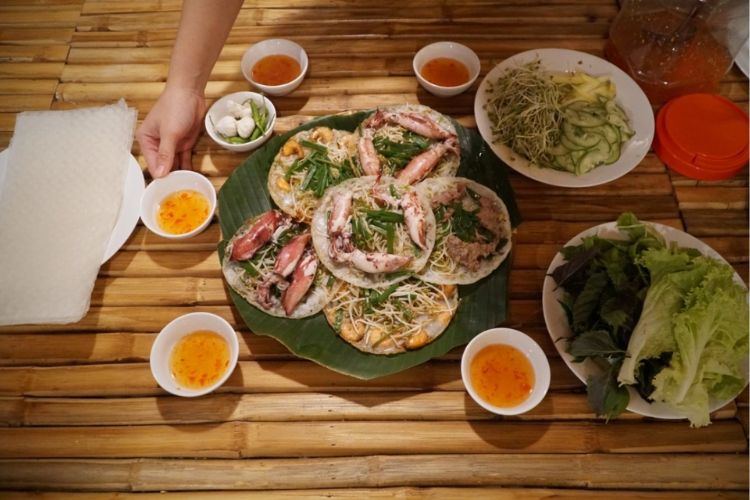 Bánh xèo mực