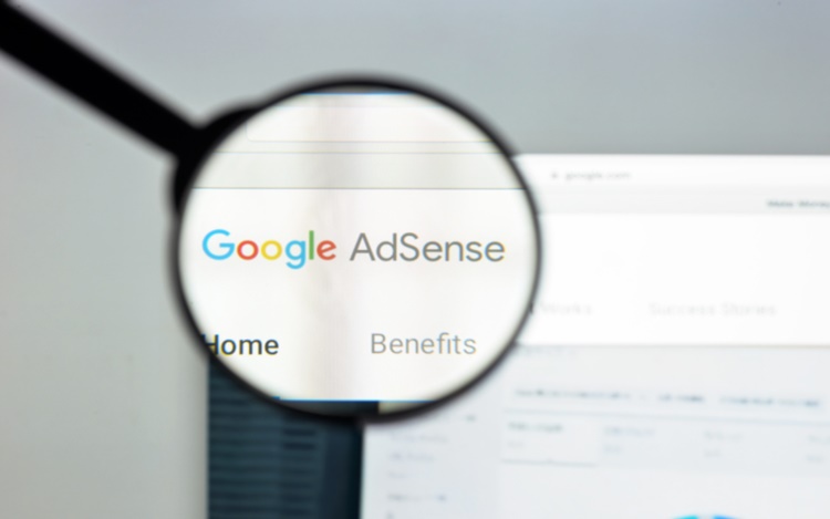 Kiếm tiền từ Website bằng Google Adsense