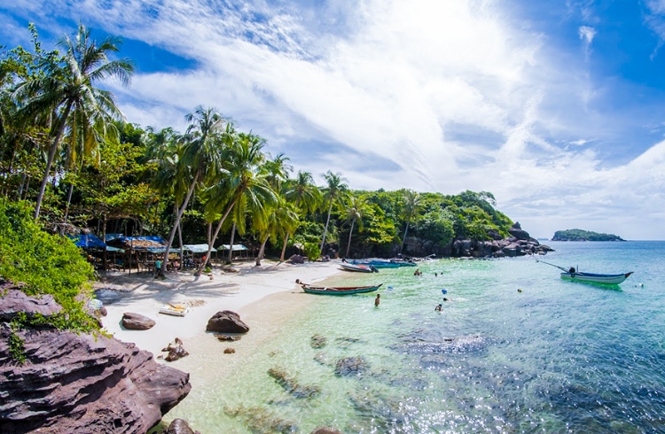 Làng chài Gành Dầu – Phú Quốc, Kiên Giang (nay thuộc An Giang) 