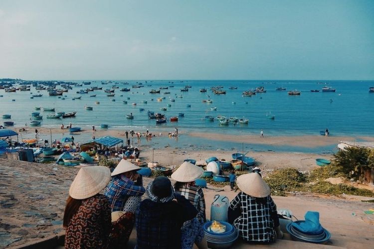 Nên đi làng chài Mũi Né lúc mấy giờ?
