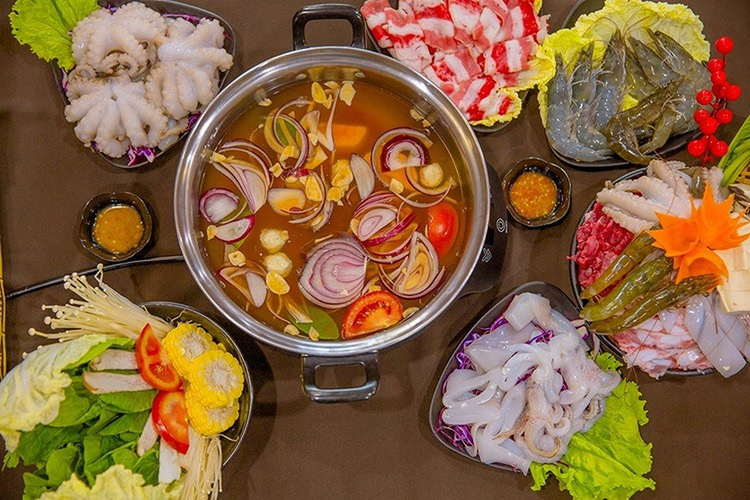 Lẩu Thái chua cay