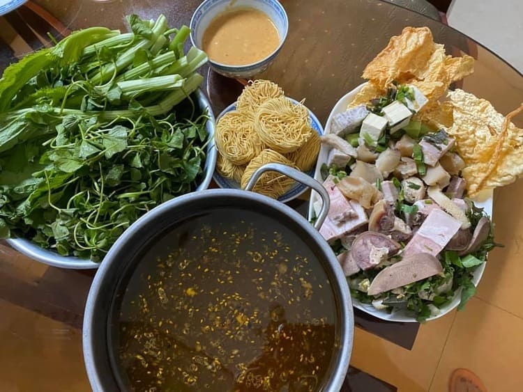 Lẩu bò mang về Ông Chủ Đỗ