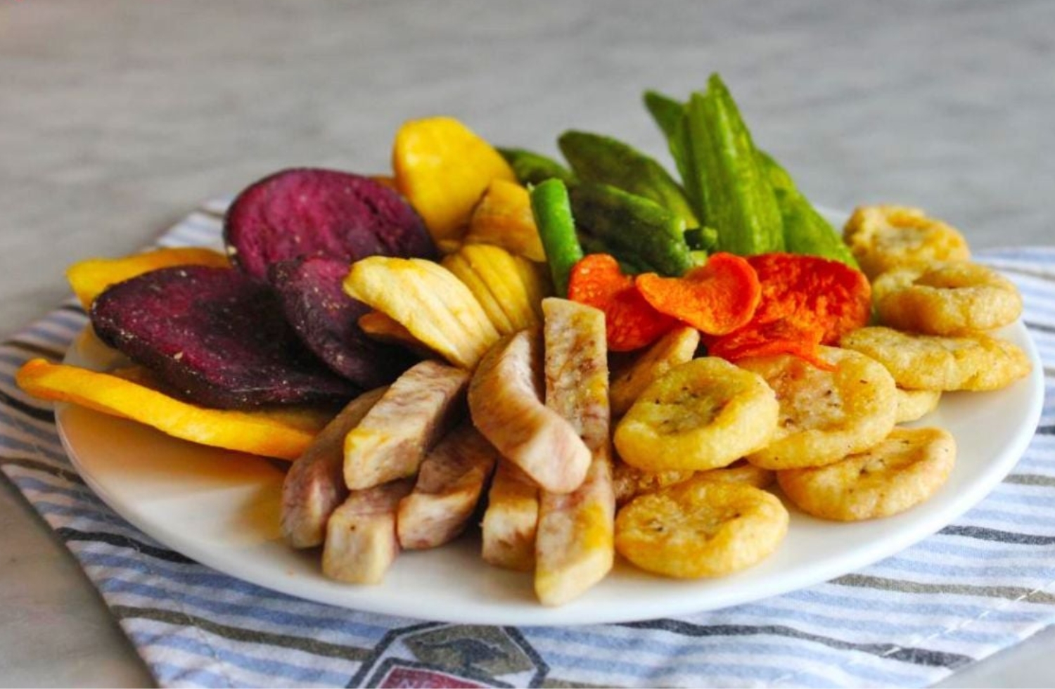 Trái cây sấy khô Đà Lạt