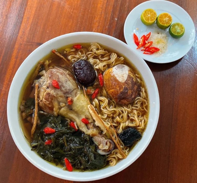 Mỳ Gà Tần