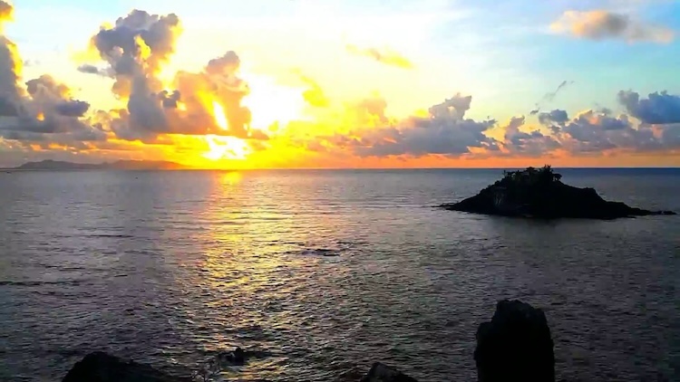 Ngắm bình minh tuyệt đẹp tại Mũi Nghinh Phong