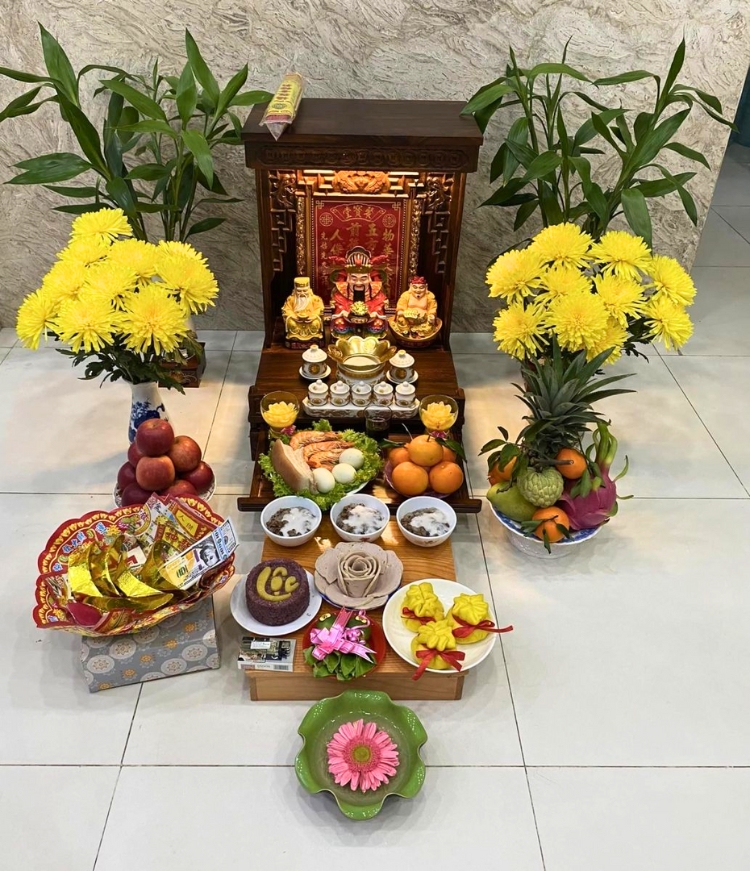 Sử dụng hoa quả tươi để cúng vía Thần Tài