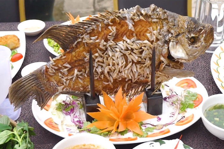 Làng ẩm thực Cù Lao Xanh (Dìn Ký)