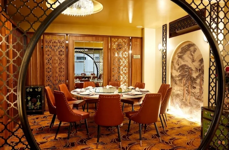 Việt Hoa Lầu Restaurant
