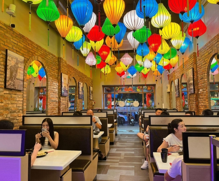 Nhà Hàng Phượng Hoàng 西贡凤凰饭店
