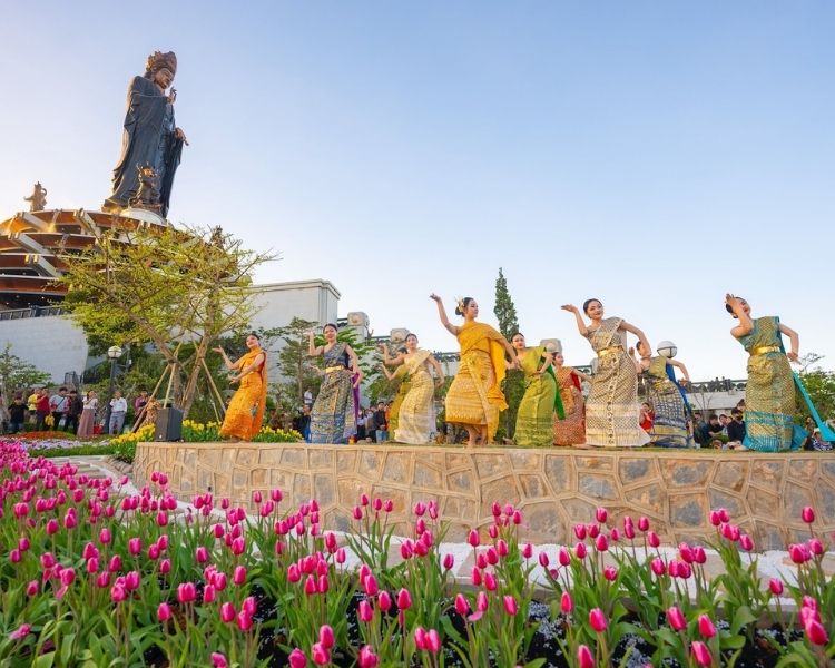 Hội Xuân Núi Bà