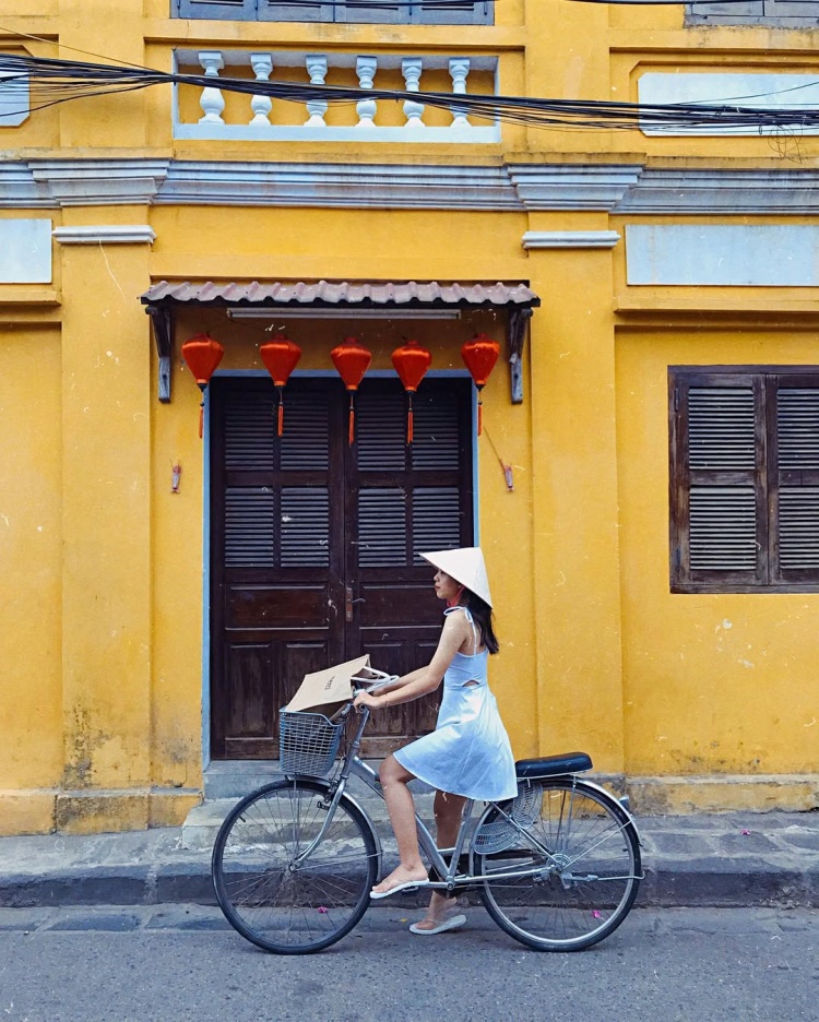 Đạp xe đạp quanh phố cổ Hội An