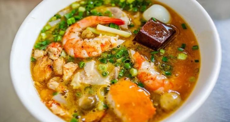 Bánh Canh Xuân An Đà Lạt - Ăn sáng ngon rẻ ở Đà Lạt