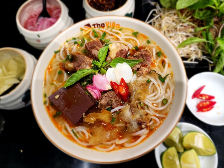 Bún bò Huế Thọ Viên