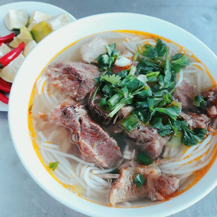 Bún Bò Huế Bà Gái