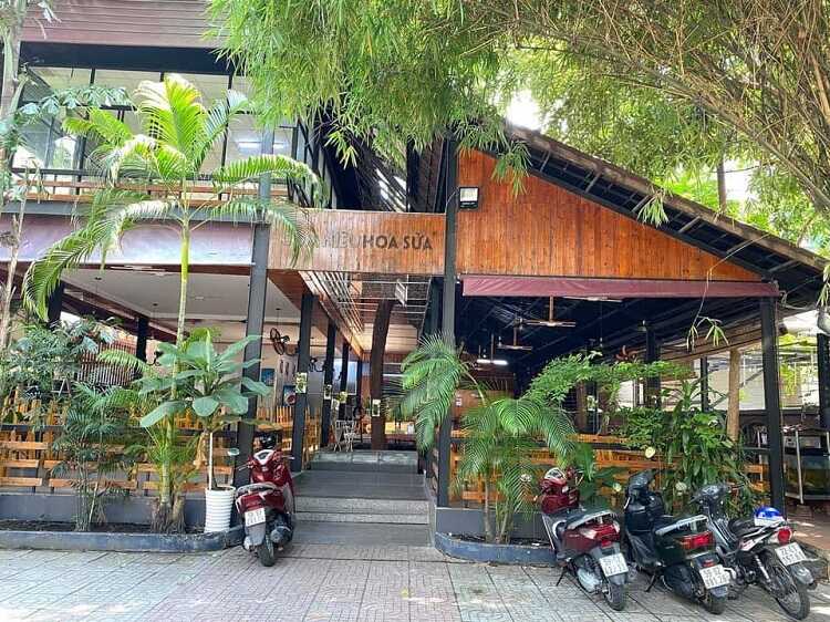 Quán cơm - Cơm niêu Hoa Sữa
