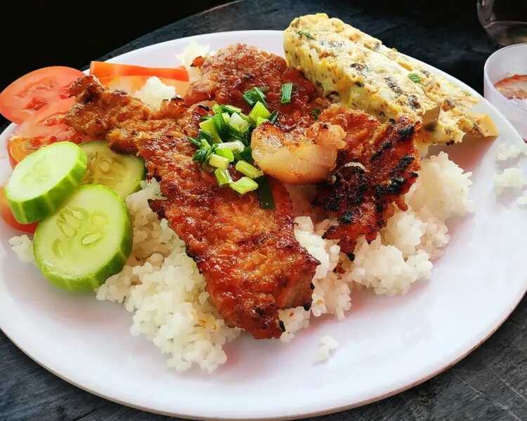 Quán cơm tấm Con Vịt Béo