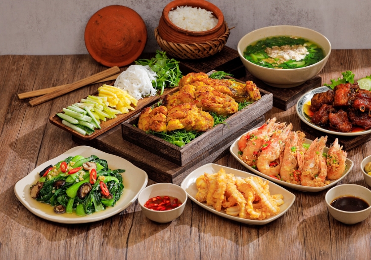 Cơm Niêu Tố Uyên