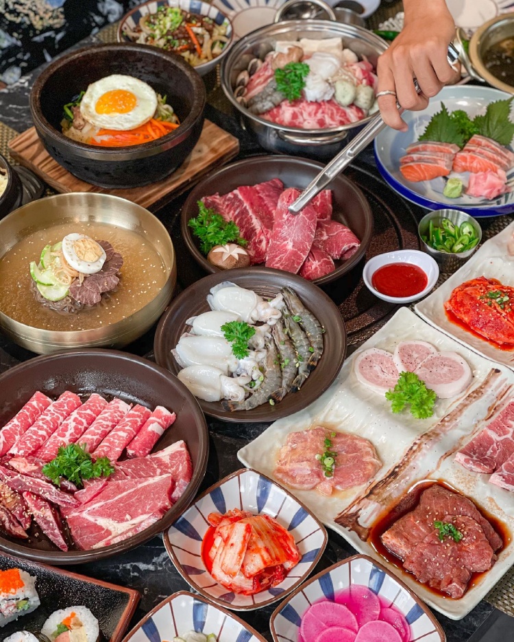 Yukssam BBQ Buffet