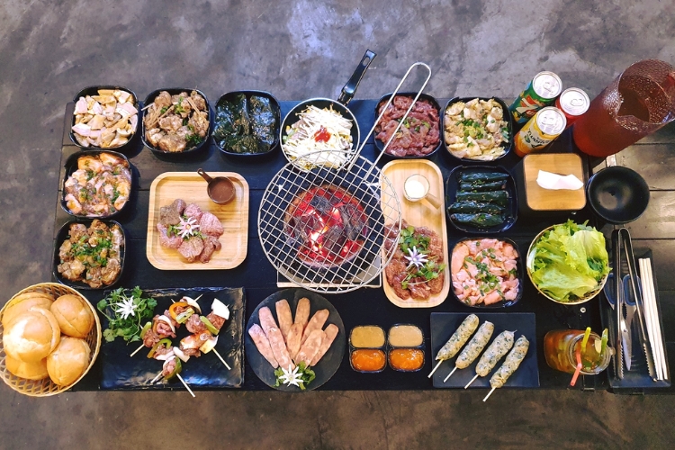 Lẫn Quán - Nướng than hoa và Lẩu