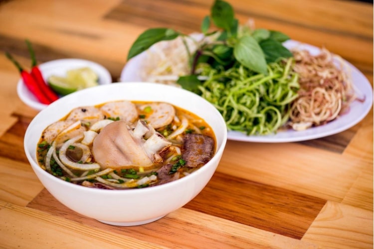 Bún bò Huế