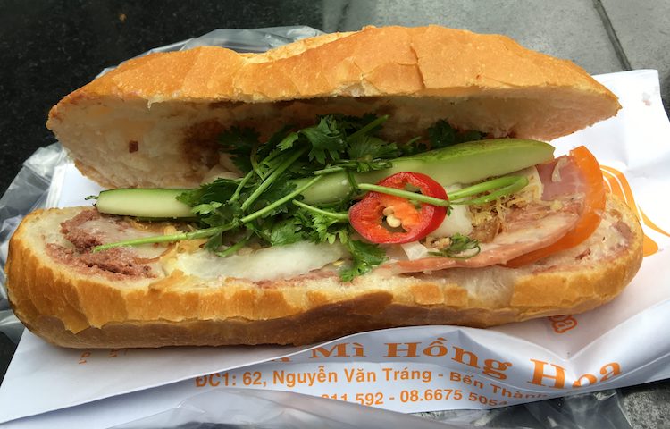 Bánh Mì Hồng Hoa