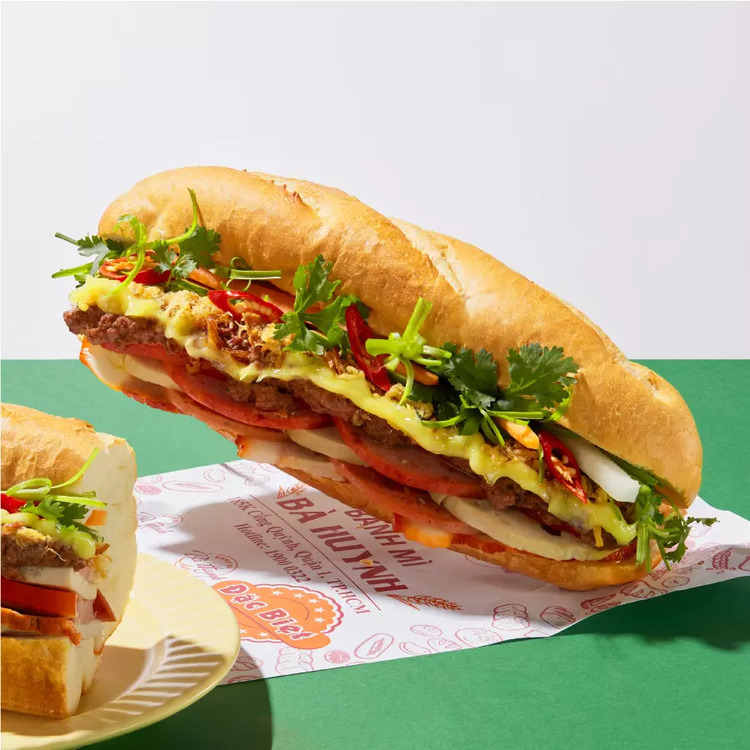 Bánh mì Bà Huynh (Madam Win)