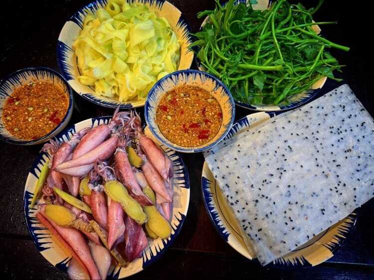Tối nay ăn gì - Mực hấp cuốn bánh tráng