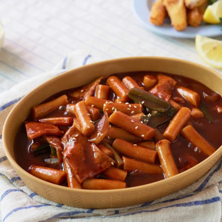 Cách nấu tokbokki không cần tương ớt Hàn Quốc