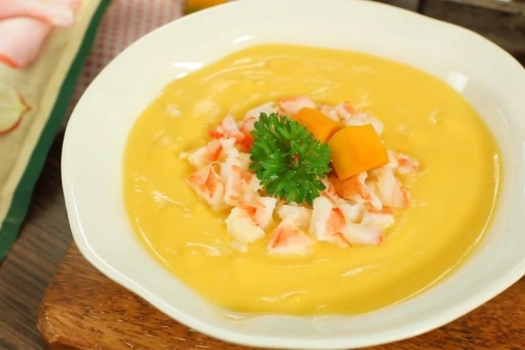 Súp bí đỏ tôm tươi - Món ngon từ tôm cho bé