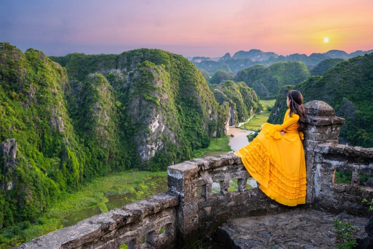 Lịch trình du lịch Tràng An Ninh Bình 2 ngày 1 đêm