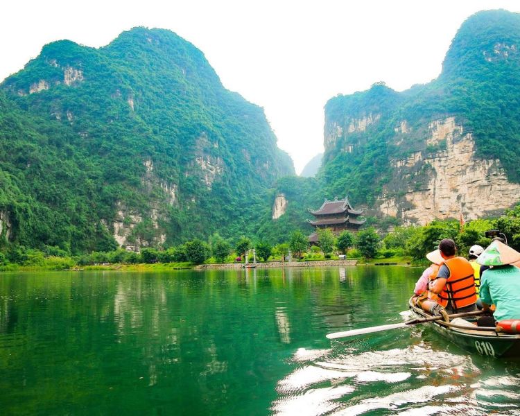 Lưu ý khi du lịch Trang An Ninh Bình