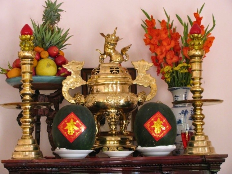 Ý tưởng trang trí bàn thờ gia tiên