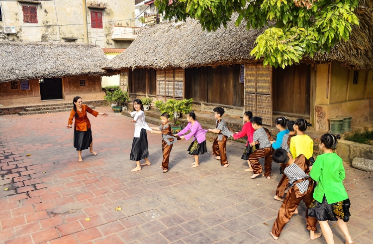 Rồng rắn lên mây