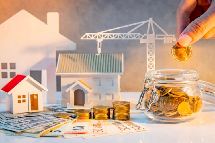 Bạn nên cân nhắc về khả năng chi trả và lựa chọn các tổ chức cho vay tiền nóng uy tín để tránh các rủi ro tài chính.