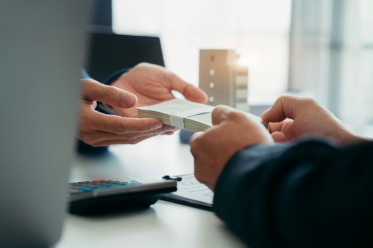 Quy trình vay tiêu dùng tại ngân hàng và công ty tài chính đơn giản, dễ thực hiện.